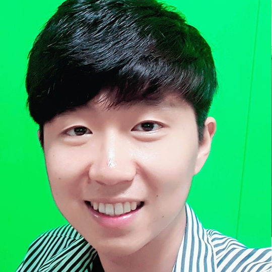 Myeong-Seok Lee